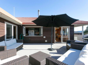 Family Lake Haven - Wharewaka Holiday Home